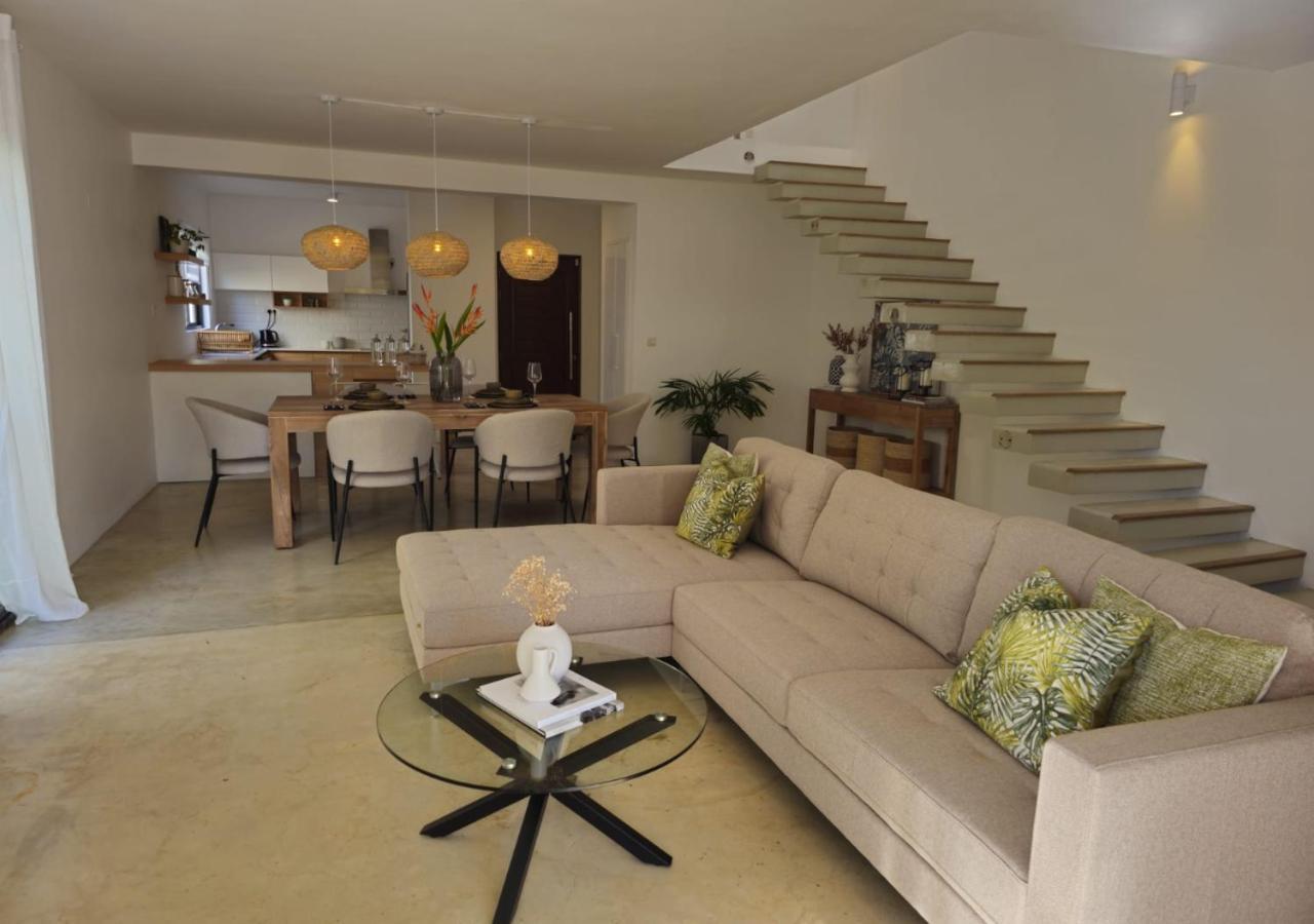 Modern Villa In Grand Bay - Short Walk To Beach Екстер'єр фото
